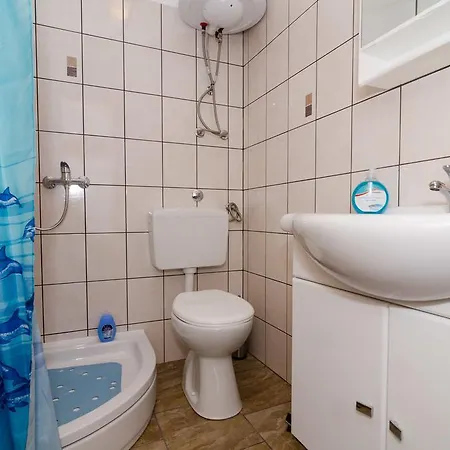 Leviana Apartamento *